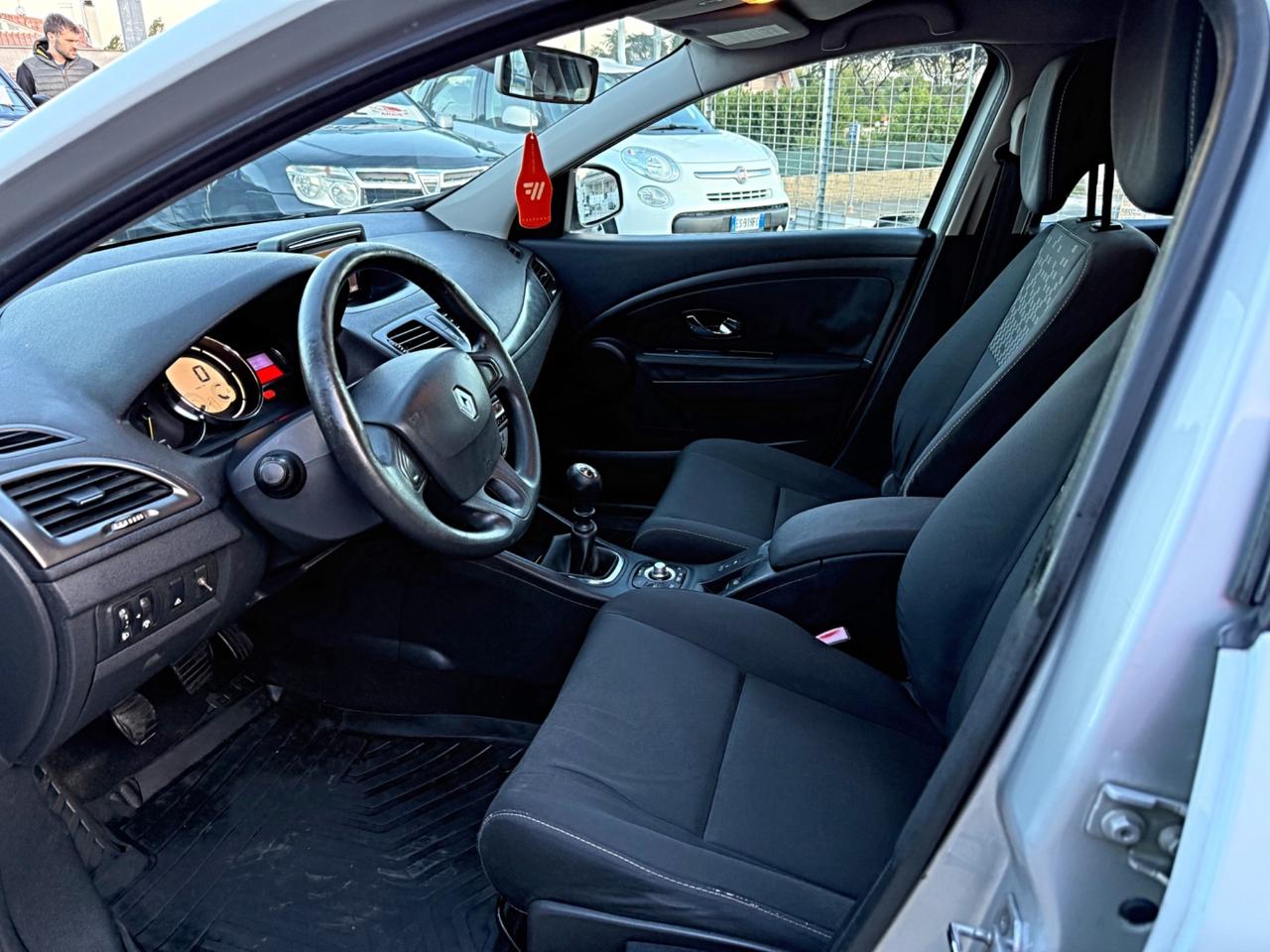 Renault Megane Mégane 1.5 dCi 110CV EDC SporTour Wave Garanzia 12 Mesi