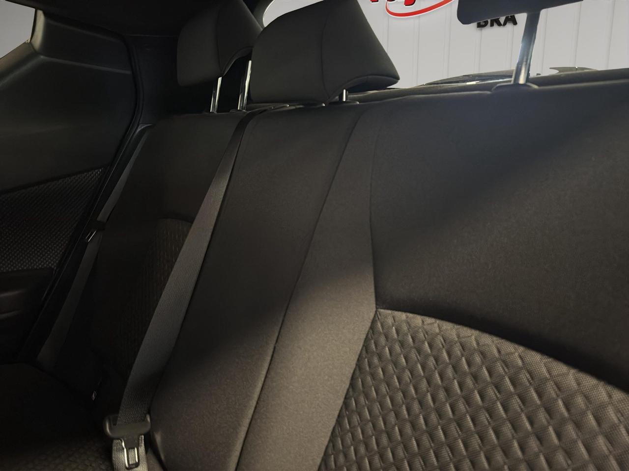 Toyota C-HR 1.8h Trend e-cvt