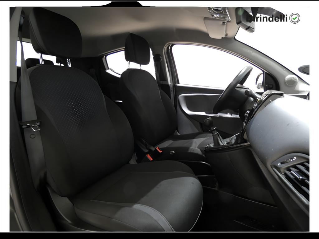 LANCIA Ypsilon 3ª serie - Ypsilon 1.2 69 CV 5 porte Silver