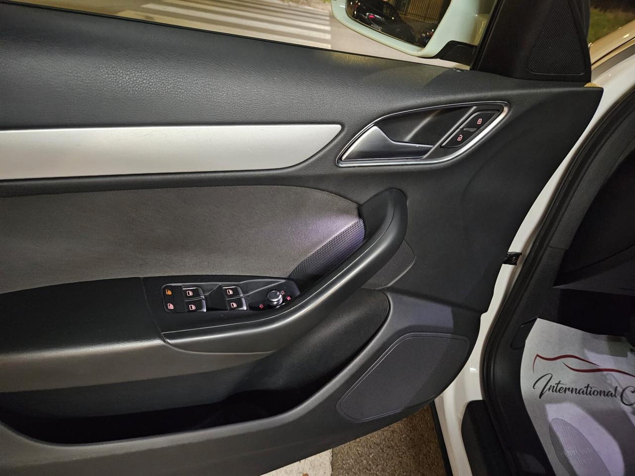 Audi Q3 2.0 TDI 120cv 88kw AUTOMATICA F1 TETTO