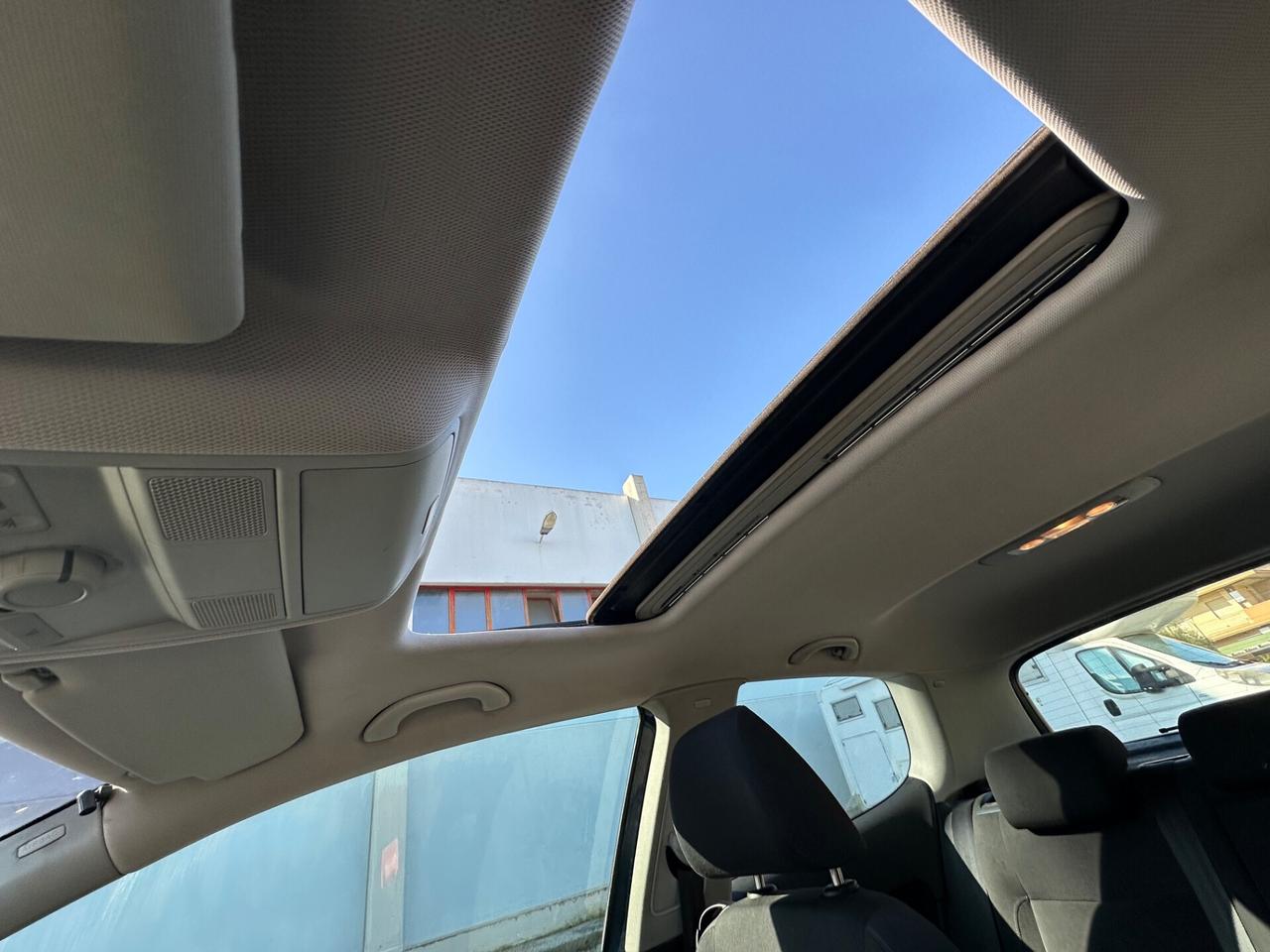 Volkswagen Golf 1.4 TSI 200cv+ DSG 2010.