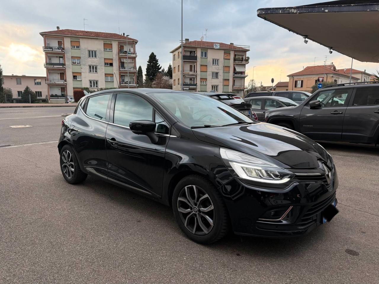 Renault Clio TCe 12V 90CV Start&Stop NEOPATENTATI