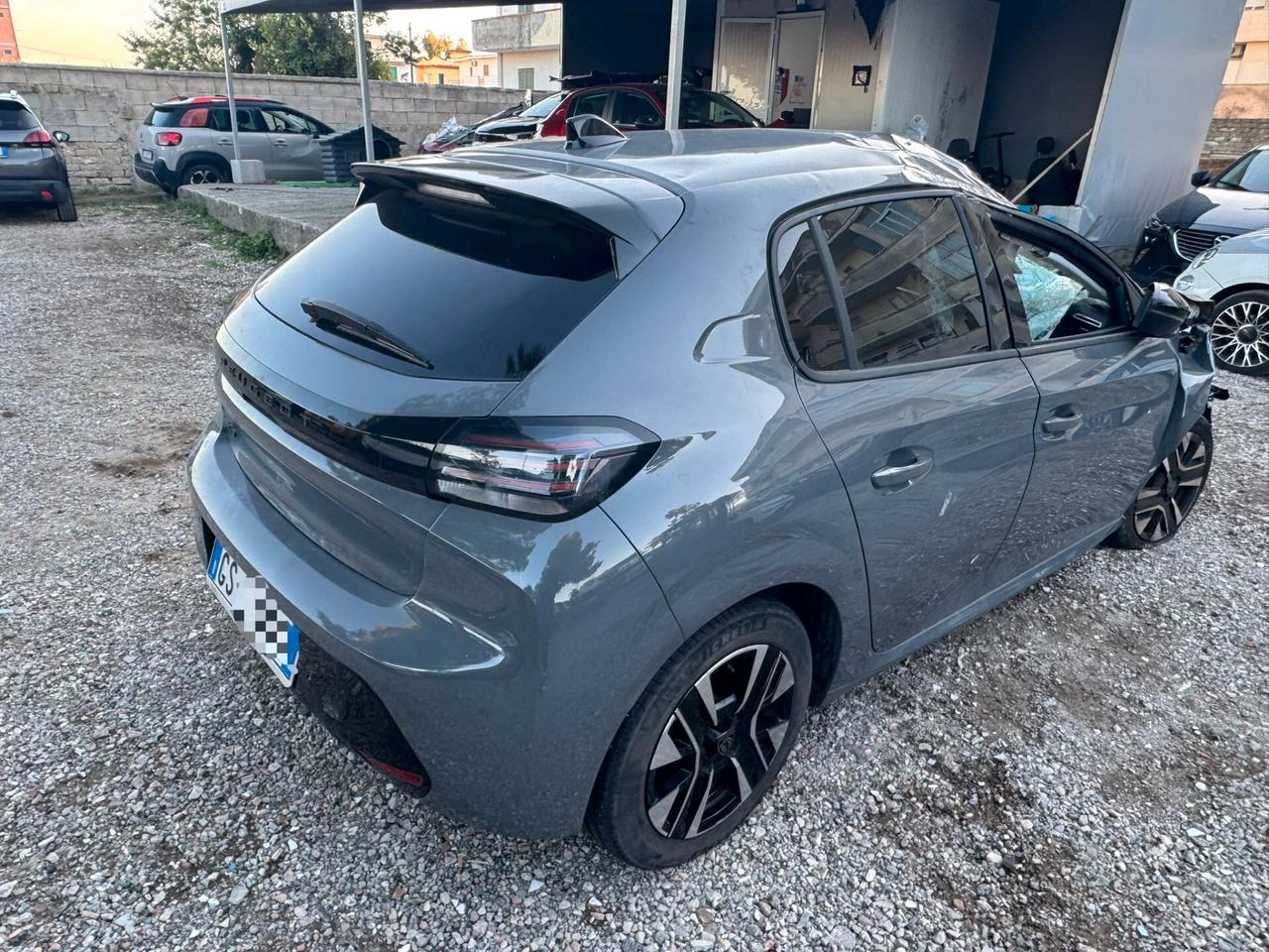 Peugeot 208 PureTech 100 Stop&Start 5 porte GT sinistrata incidentata