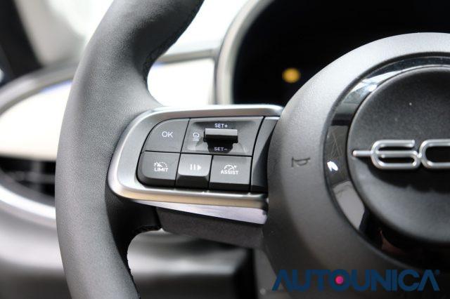 FIAT 600 HYBRID 100 CV DCT MHEV LA PRIMA NEOPATENTATI