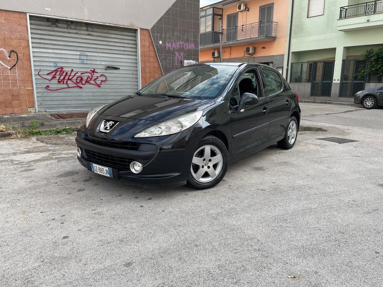 Peugeot 207 1.4 8V 75CV 5p. X Line