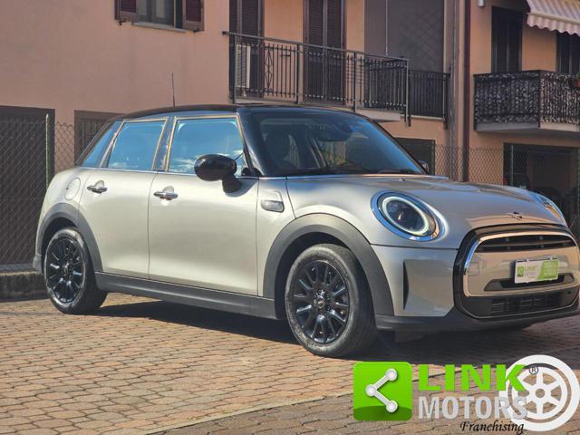 MINI Cooper 1.5 Cooper Essential 5 porte