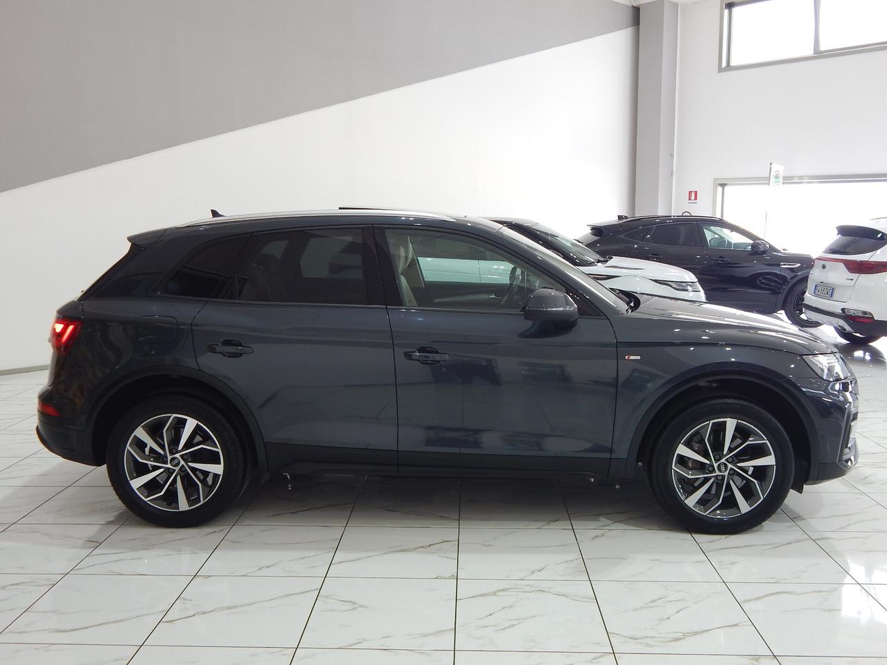 Audi Q5 40 2.0 TDI mhev Business Sport quattro 204cv TETTO