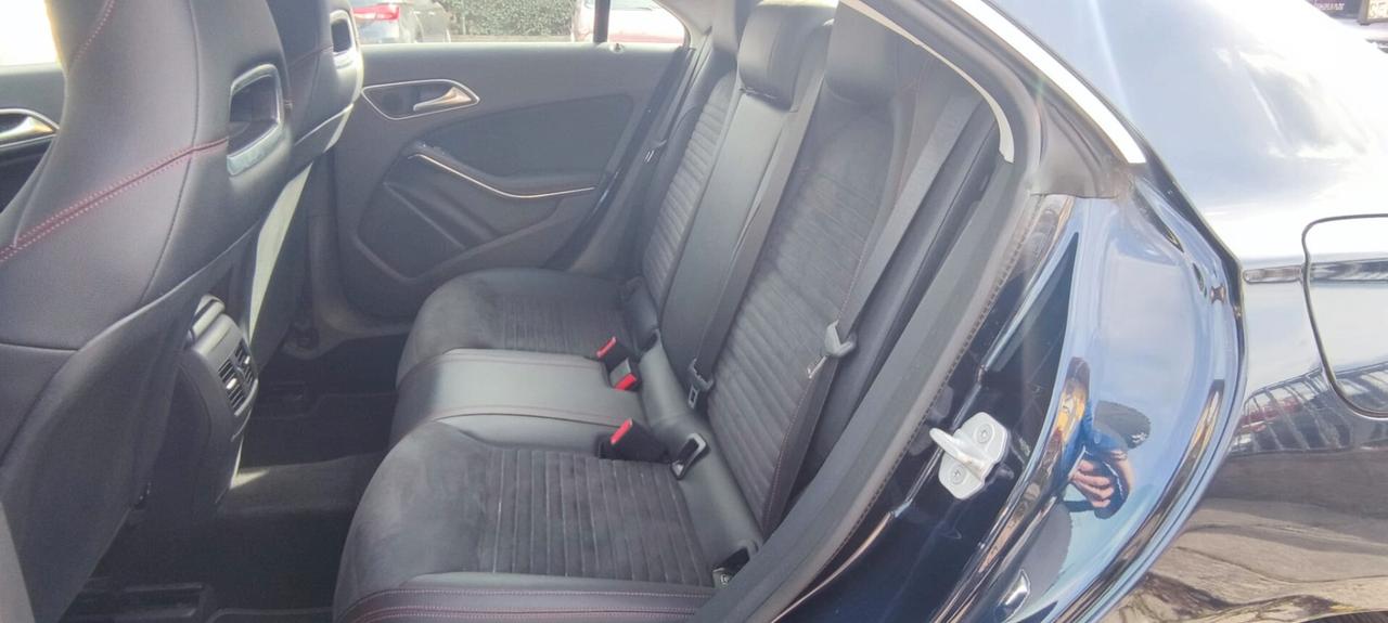 Mercedes-benz CLA 180 d Premium