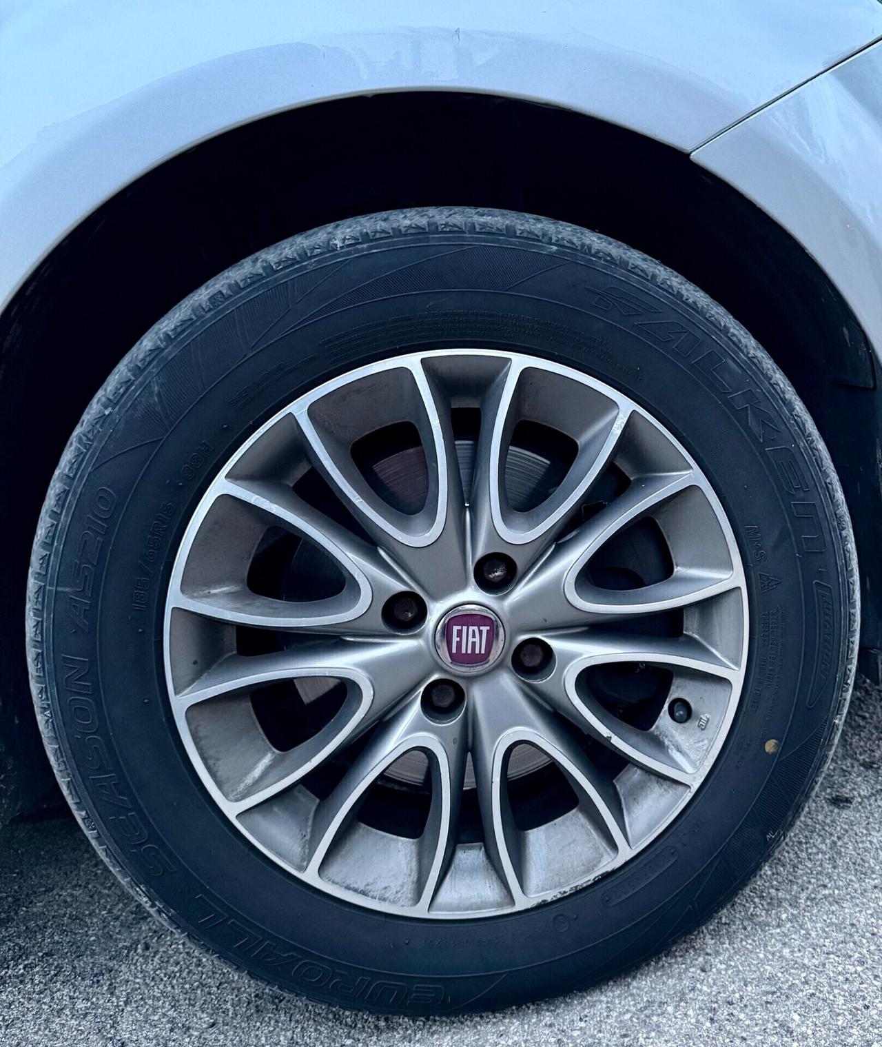 Fiat Punto 1.3 MJT II S&S 95 CV 5 porte Lounge,cerchi diamantati,comandi al volante,clima,ecc.