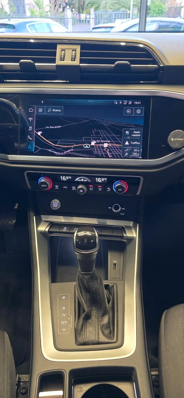 Audi Q3 2.0 TDI 150 CV Sport