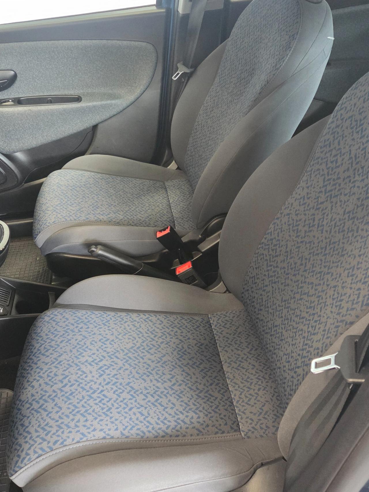 Lancia Ypsilon 1.0 FireFly 5 porte S&S Hybrid Ecochic Gold