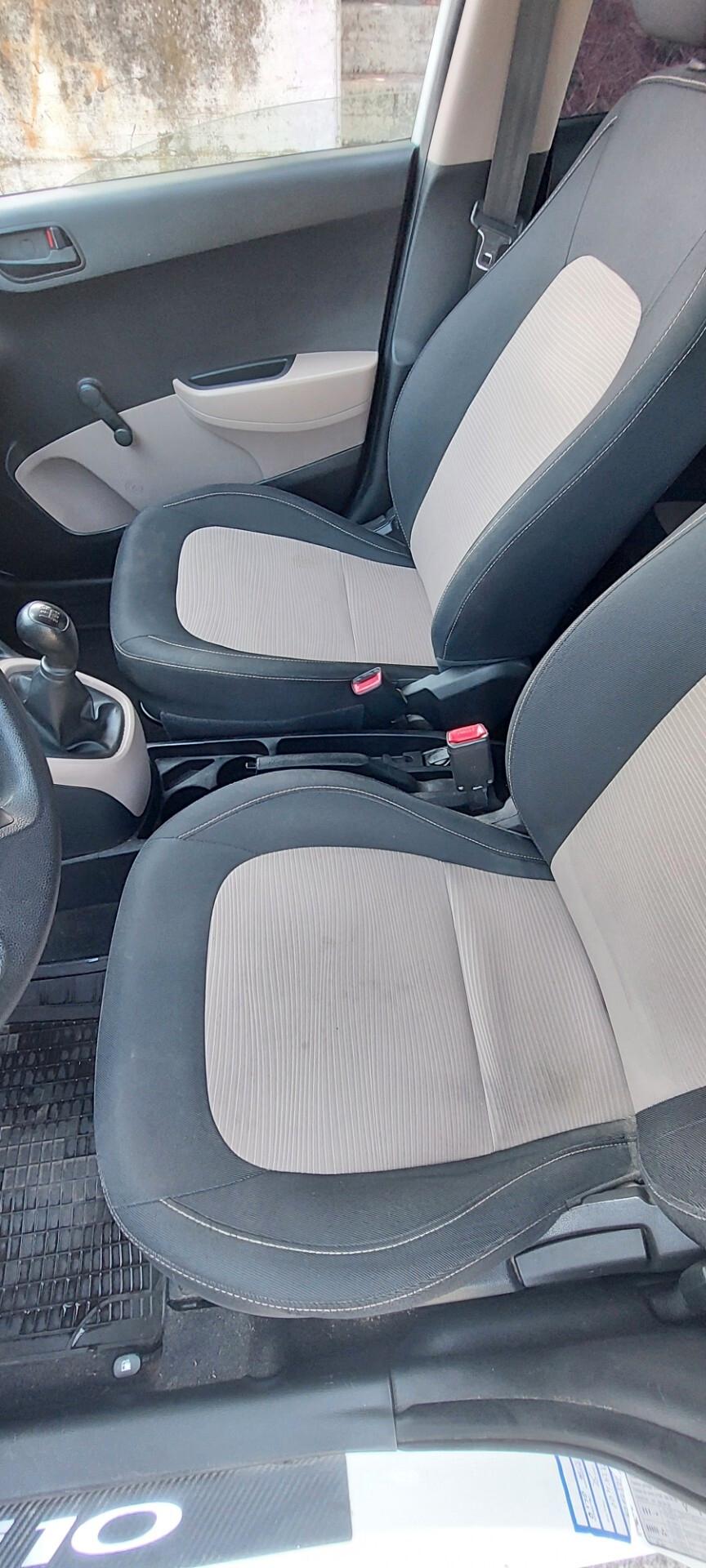 HIUNDAI I10 BENZINA 1,0 5 POSTI TELFONO X NEOPATENTATI IMPECCABILE GOMME NUOVE