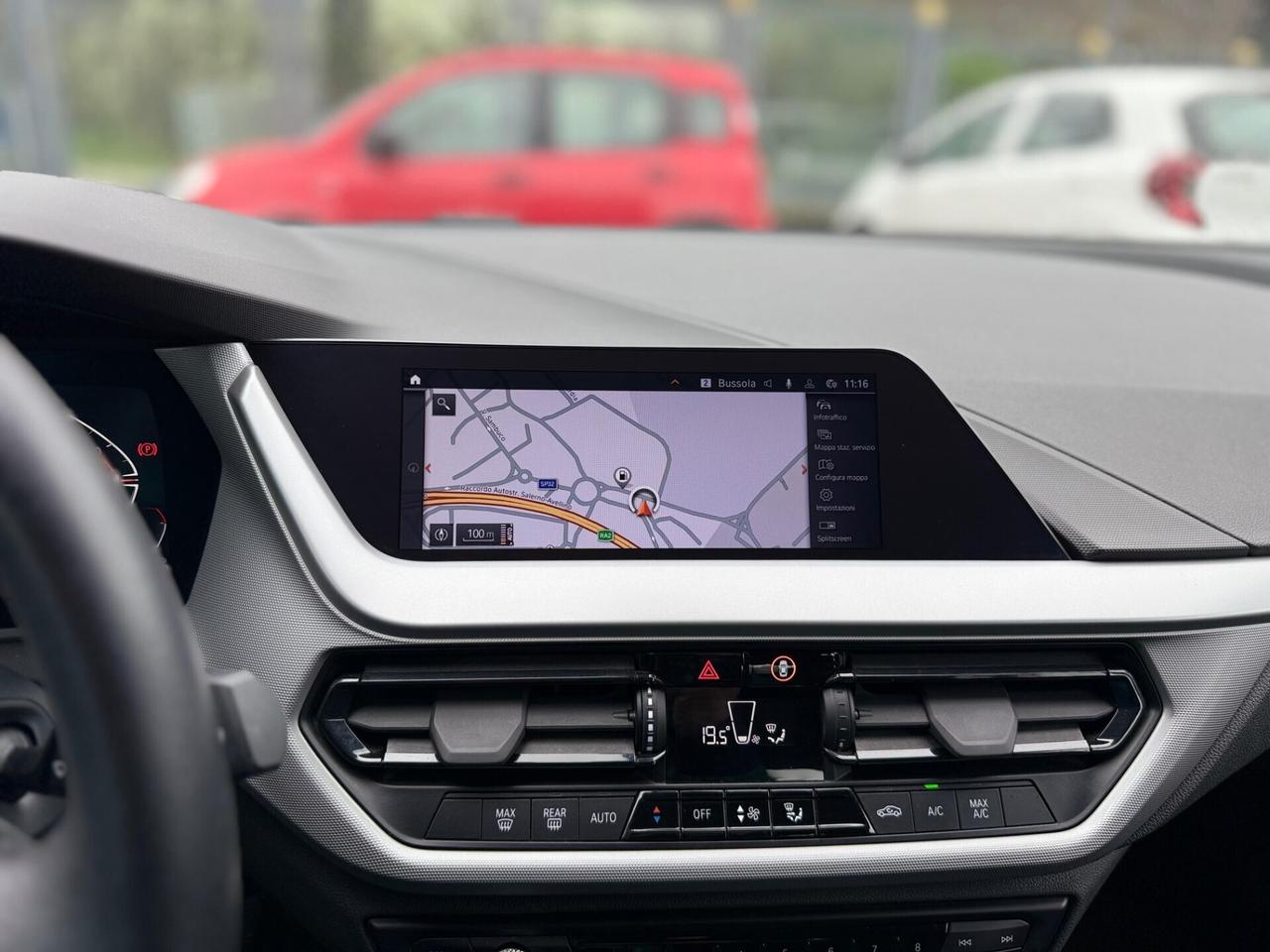 Bmw 116 116d 5p. Business Advantage