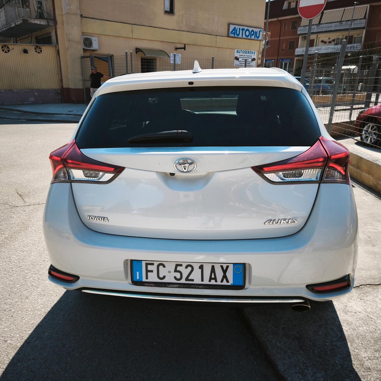 Toyota Auris 1.6 D-4D Lounge
