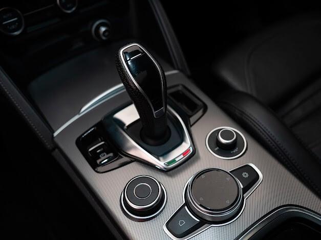 Alfa Romeo Stelvio 2.2 Turbodiesel 210 CV AT8 Q4 Veloce