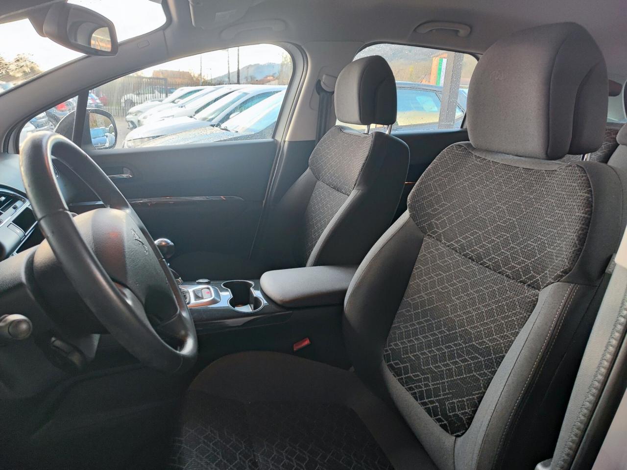 Peugeot 3008 1.6 HDi 115CV Active