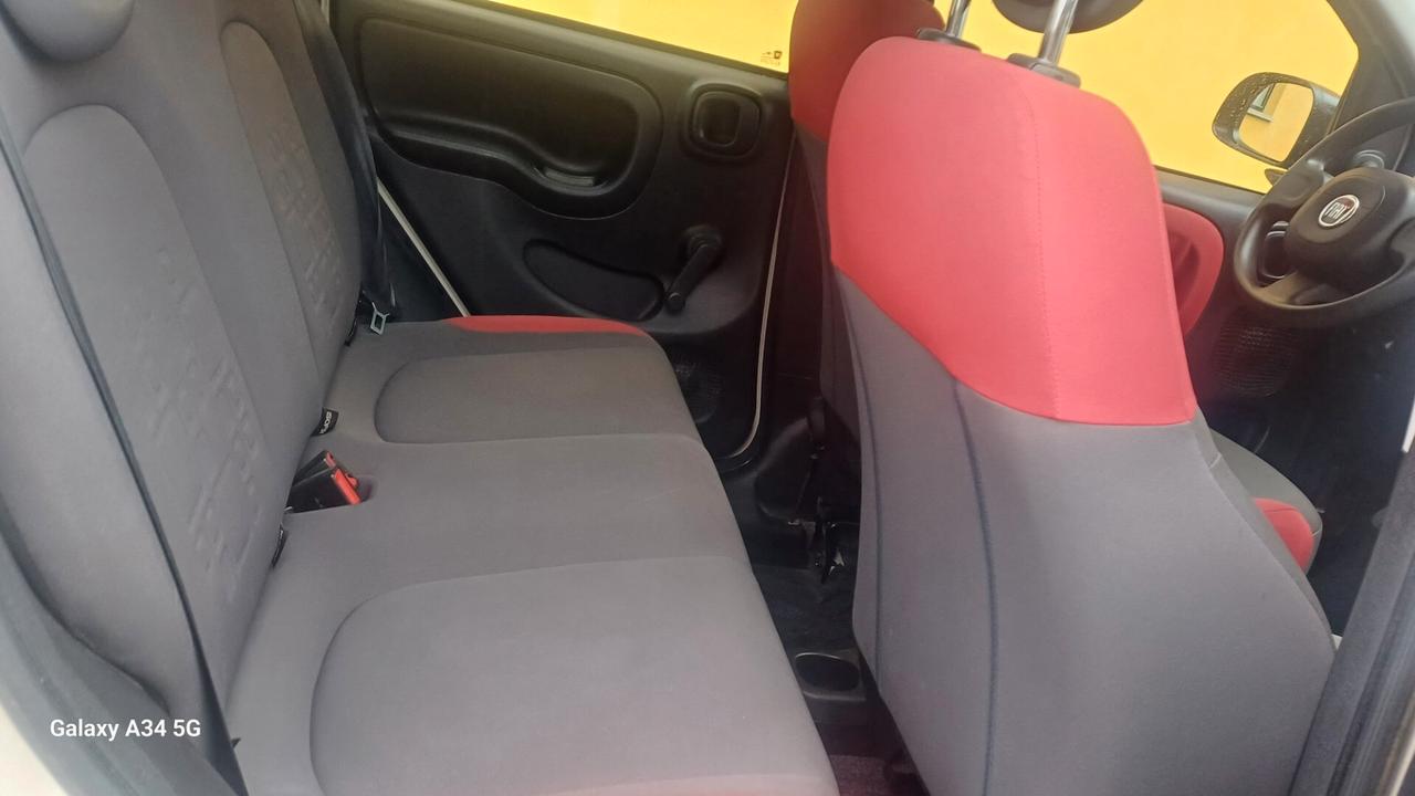 Fiat Panda 1.2 Lounge ( 12 mesi di garanzia)