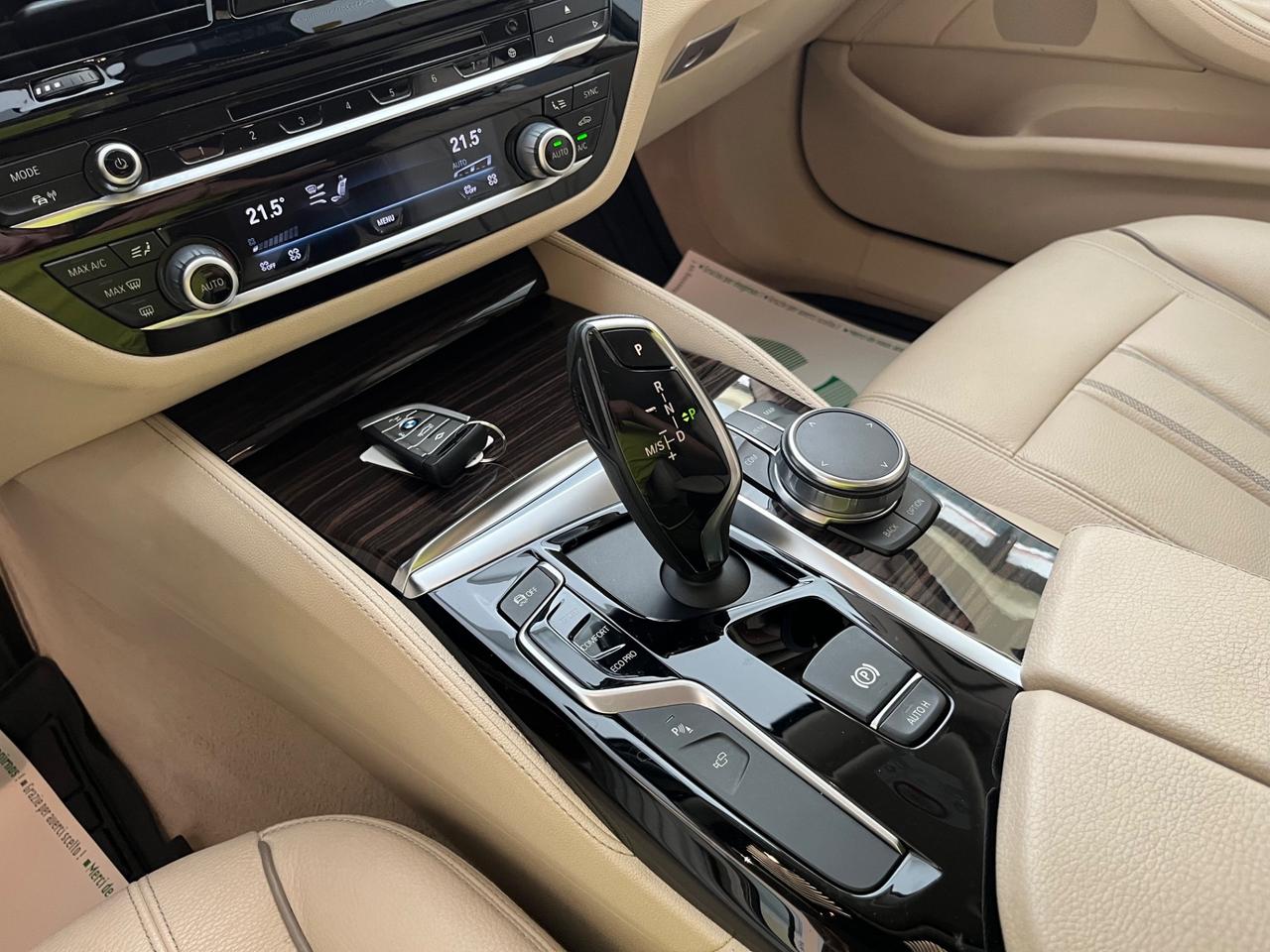 Bmw 520d xDrive Touring Luxury Line