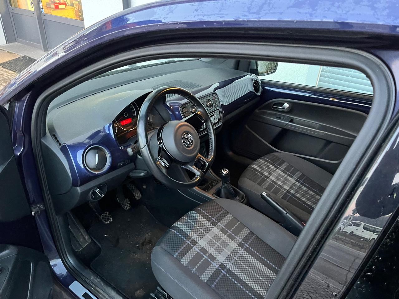 Volkswagen up! 1.0 5p. club