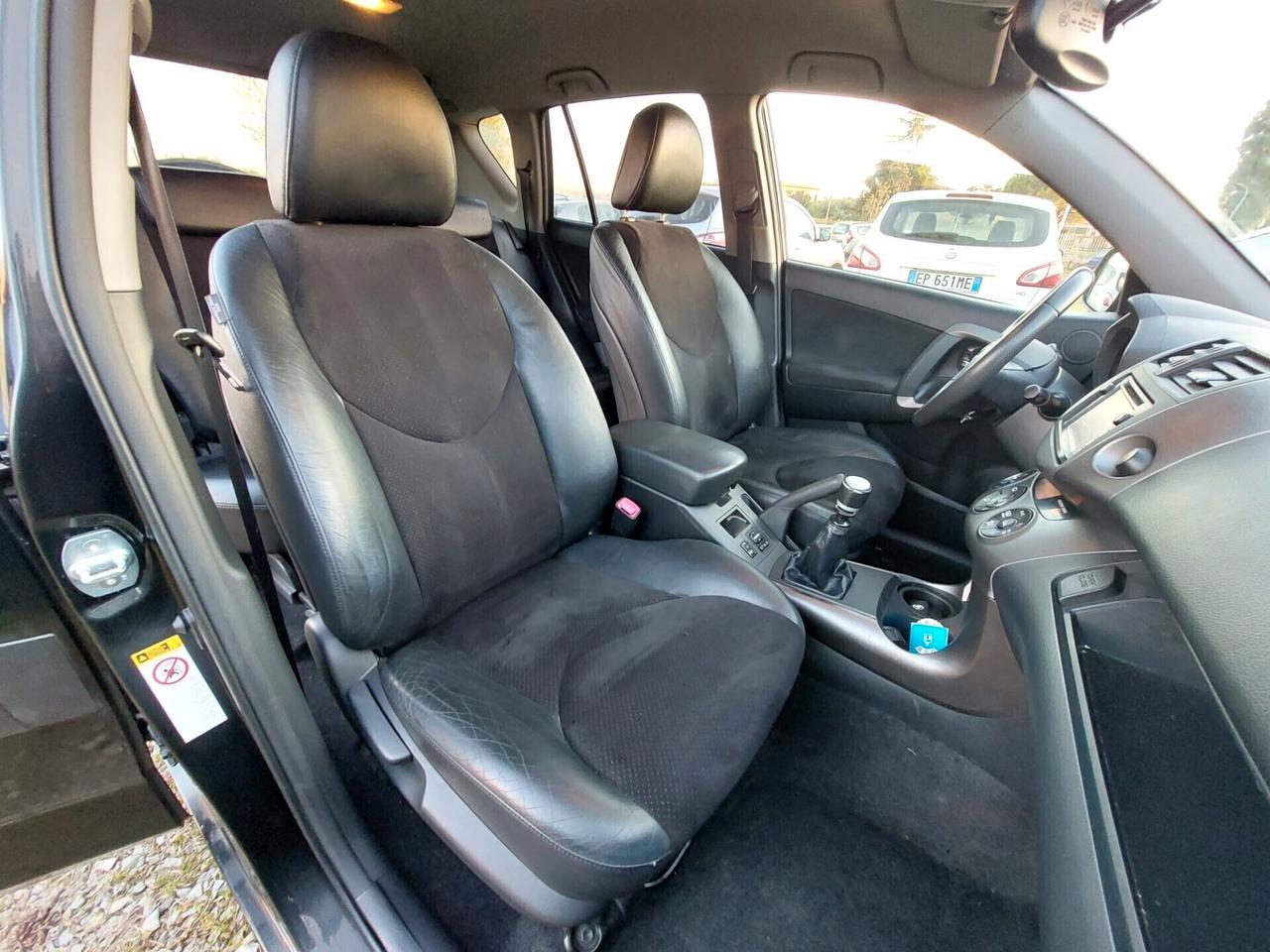 Toyota RAV 4 RAV4 Crossport 2.2 D-4D 150 CV Lounge