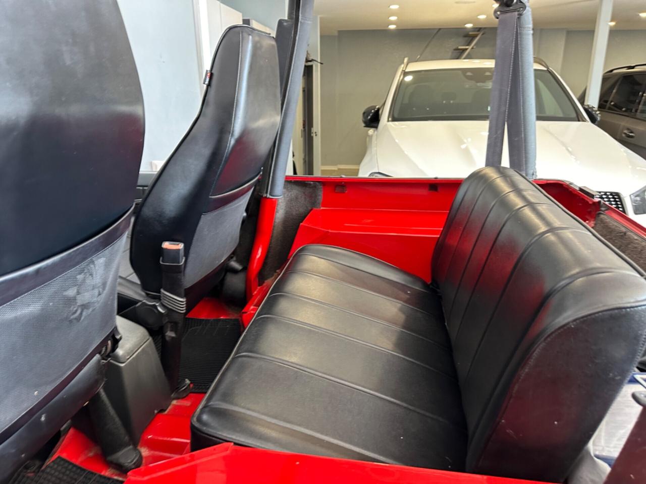 Jeep Wagoneer 2..5 benzina