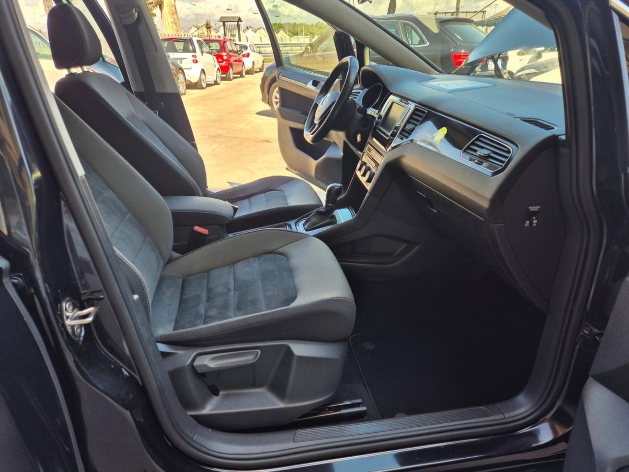 Volkswagen Golf Sportsvan 1.6 TDI 110 CV DSG Comfortline BlueMotion Tech.