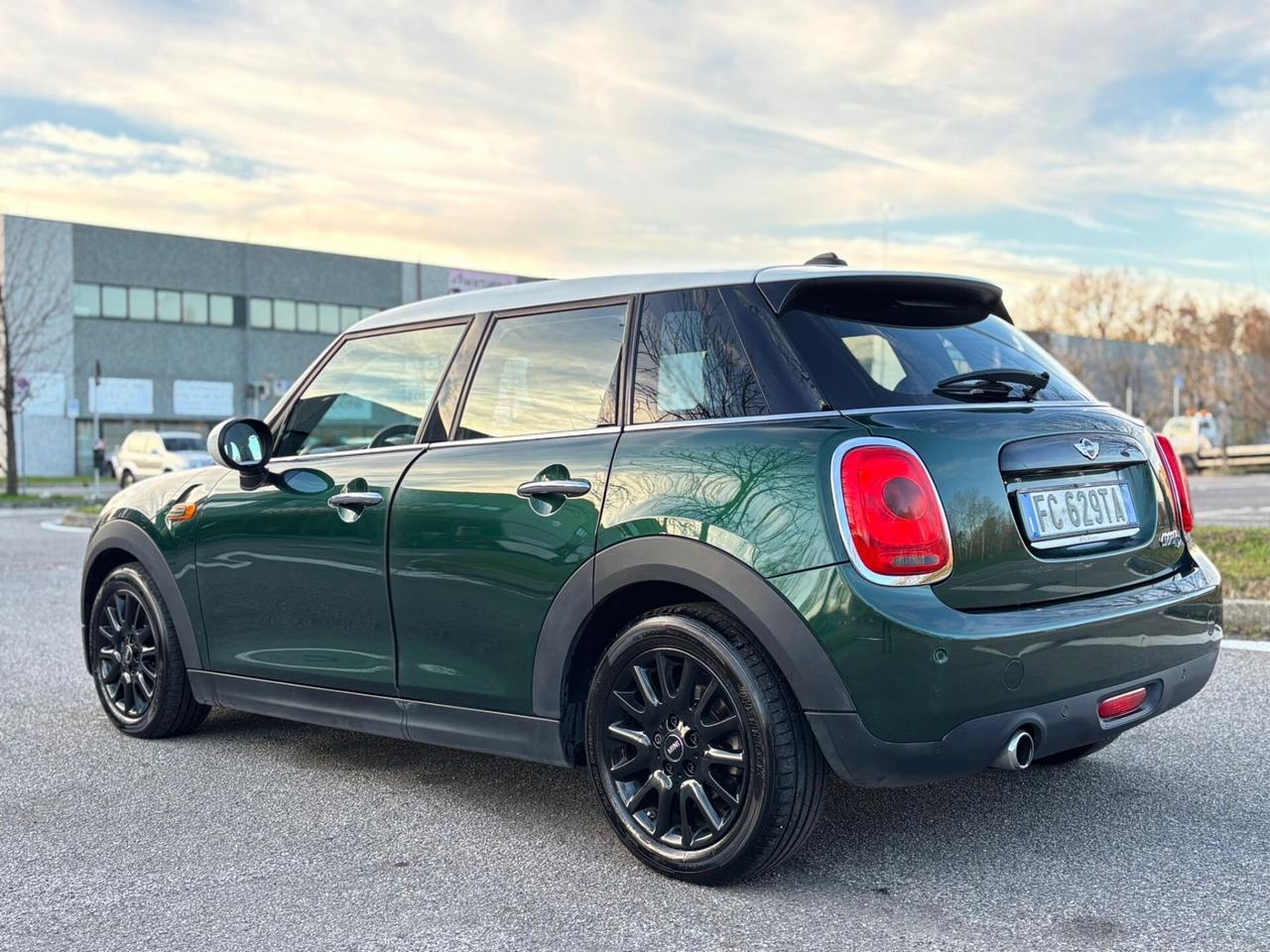 Mini 1.5 Cooper D•AUTO•INTERNI JCW•PERFETTA