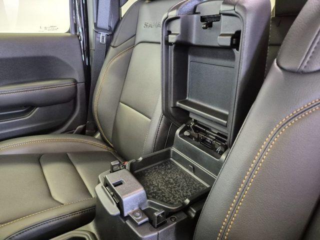 JEEP Wrangler Unlimited 2.0 Turbo Sahara Alpine