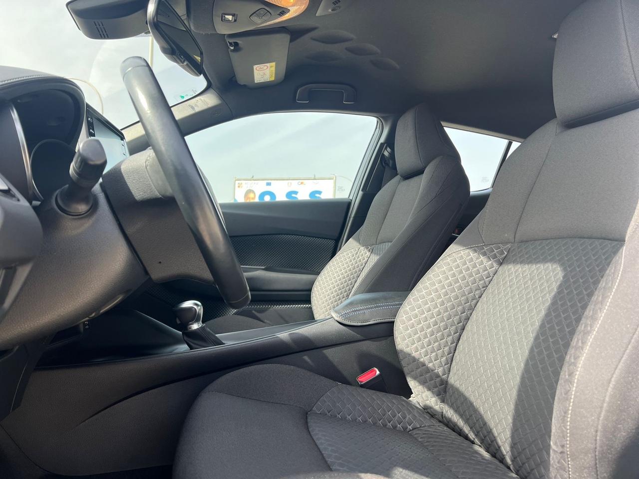 Toyota C-HR 1.8 Hybrid E-CVT Active