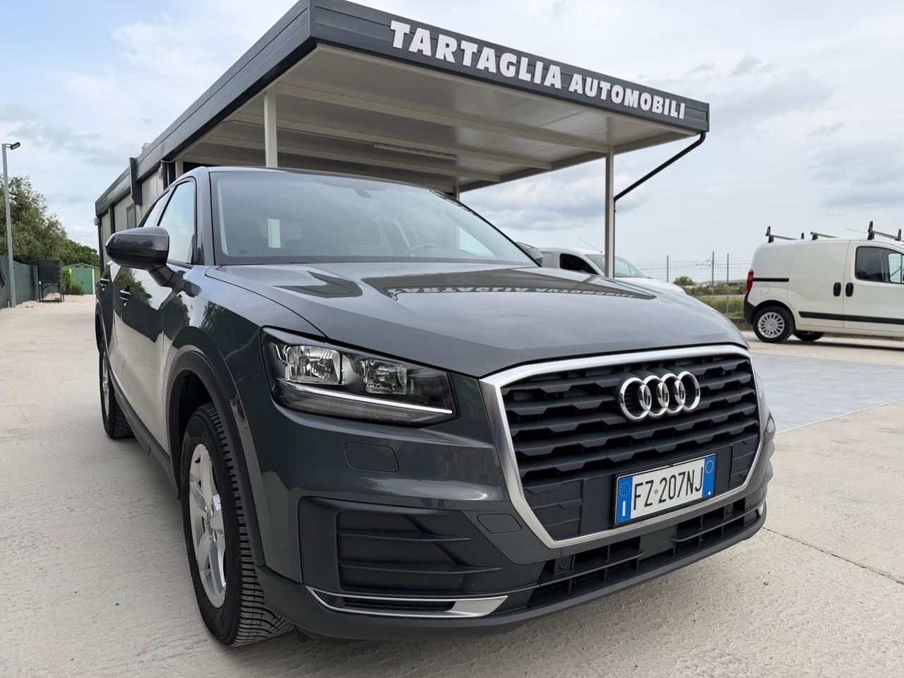Audi Q2 30 TDI S tronic Identity Black