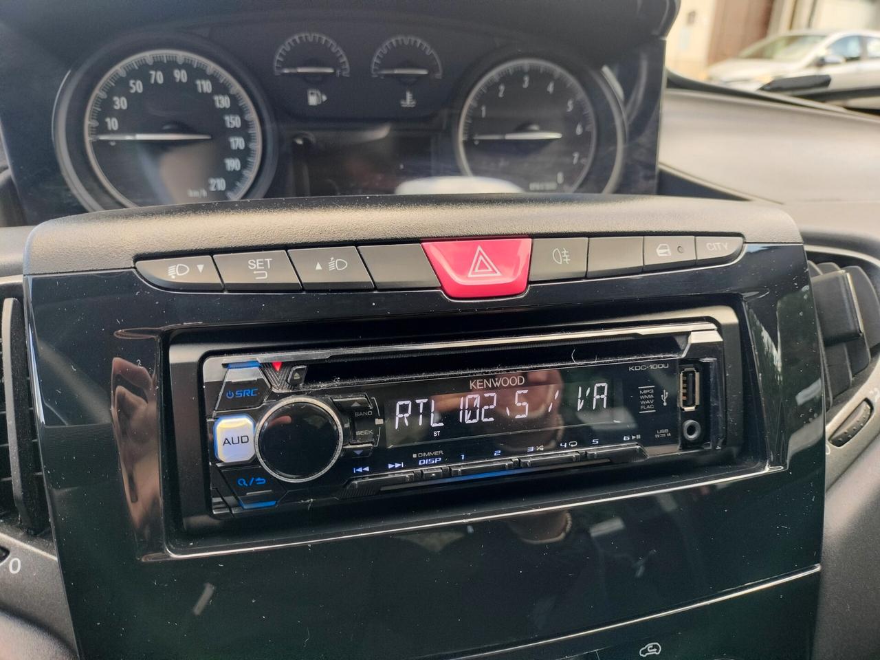 Lancia Ypsilon 1.2 69 CV 5 porte Elefantino 80.000km