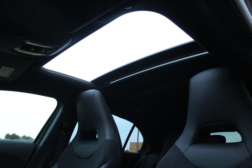 MERCEDES Classe A 180 d Aut. *AMG *Tetto