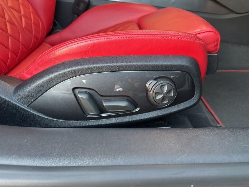 Audi TT TTS Coupé TFSI quattro S tronic