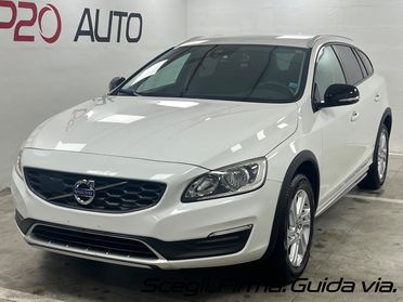 VOLVO V60 Cross Country D3 Geartronic Momentum