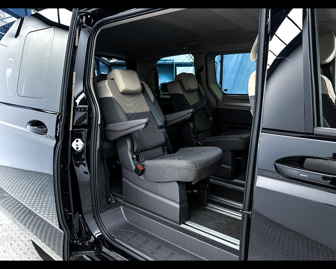 VOLKSWAGEN Multivan 7ª '21-> - Multivan 1.5 PHEV DSG 4Motion Life