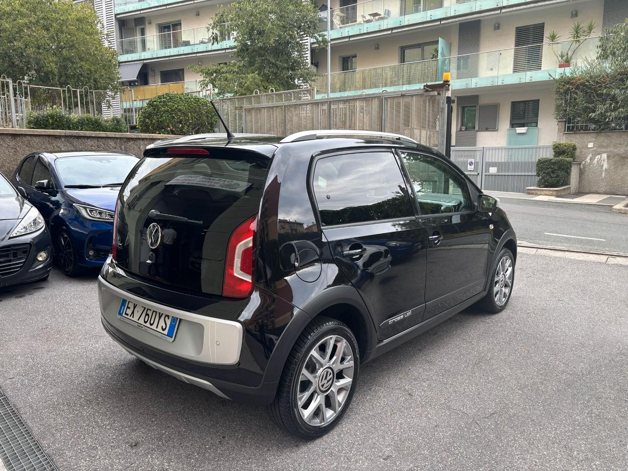 Volkswagen up! 1.0 75 CV 5p. cross PREZZO REALE TAGLIANDI VW