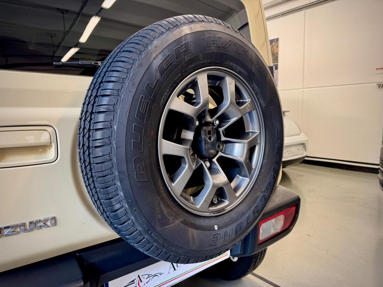Suzuki Jimny - 4 POSTI VETTURA - FULL OPTIONAL