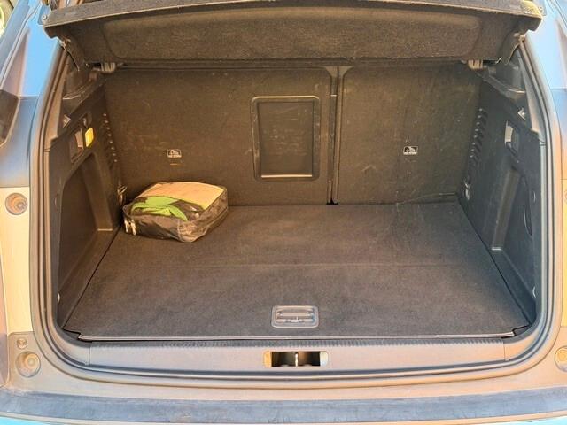 Peugeot 3008 Hybrid4 300 e-EAT8 Allure Pack