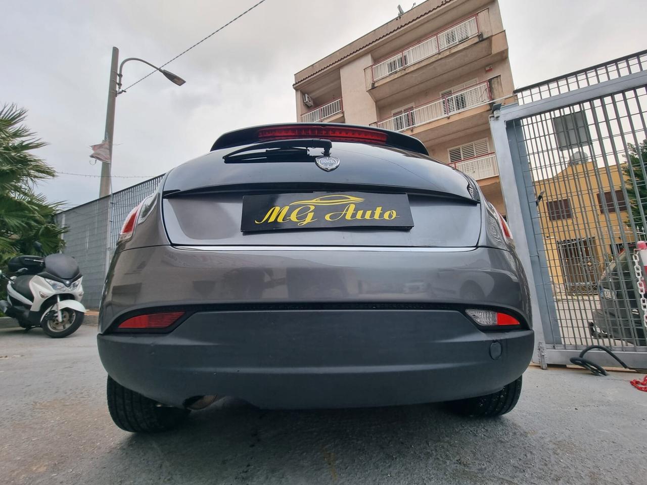 Lancia Delta 1.6 MJT DPF Argento