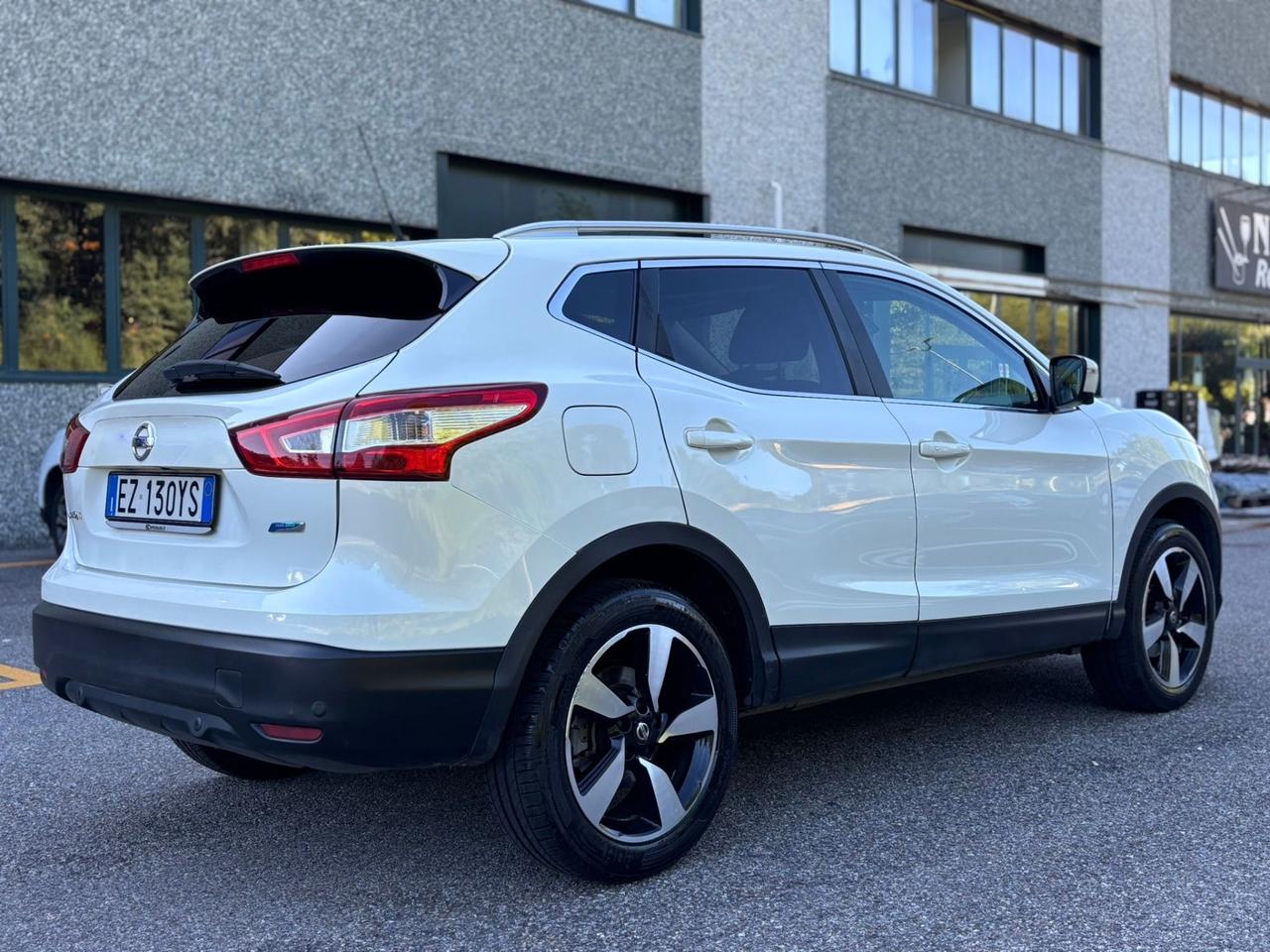 Nissan Qashqai 1.5 dCi Tekna*TETTO*360*
