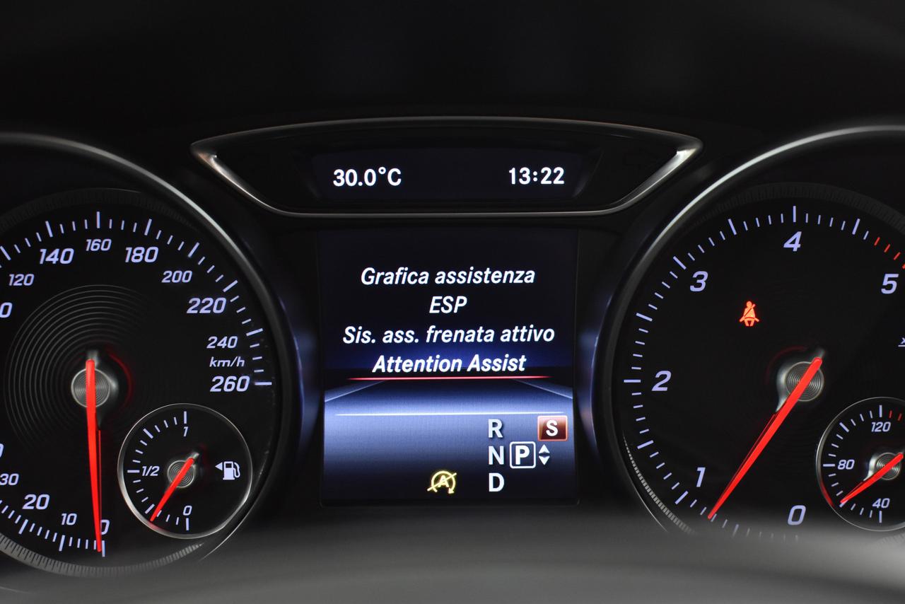 Mercedes-Benz CLA Shooting Brake 220 d Premium Night Edition 4matic auto PELLE+TETTO PANO