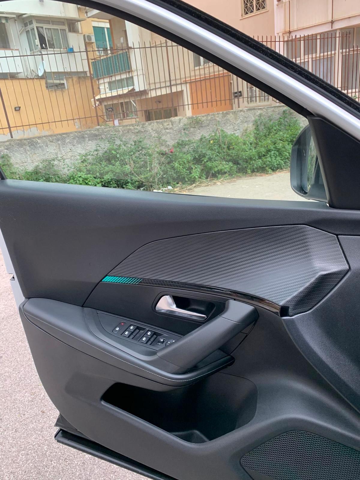 Peugeot 2008 BlueHDi 130 S&S EAT8 Allure