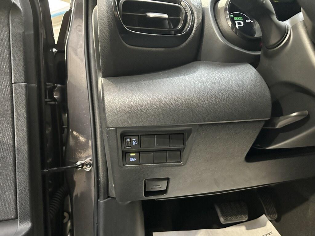 Toyota Yaris 1.5 VVT-iE Hybrid Lounge E-CVT