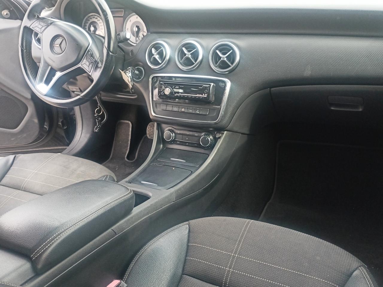 Mercedes-benz A 180 CDI Premium