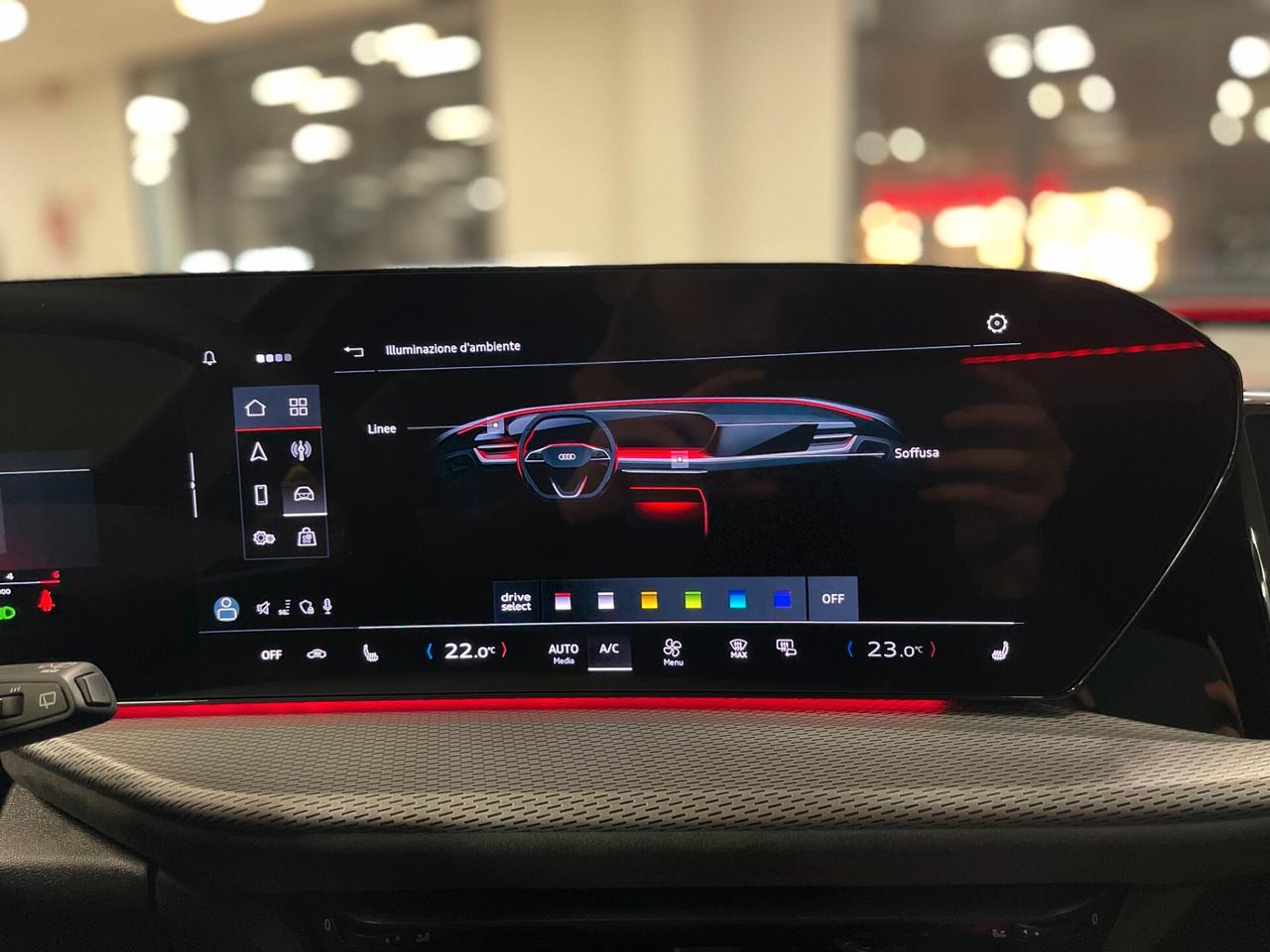 Nuova Audi Q5 SPB 2.0 TDi 204cv S-Line tech pro