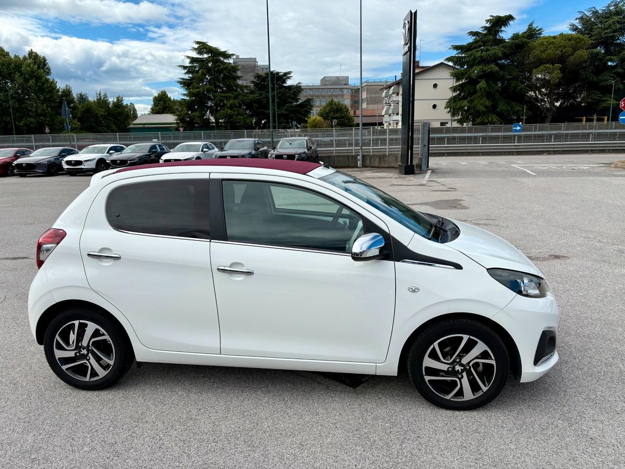 Peugeot 108 PureTech 82 5 porte Allure TOP!