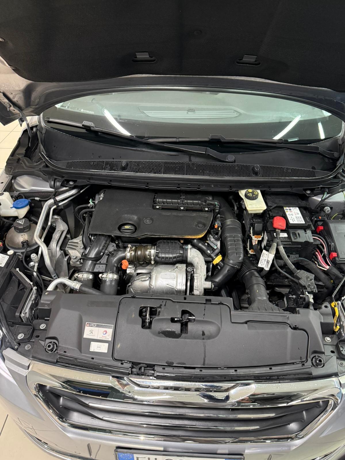 Peugeot 308 BlueHDi 120 S&S EAT6 SW Allure