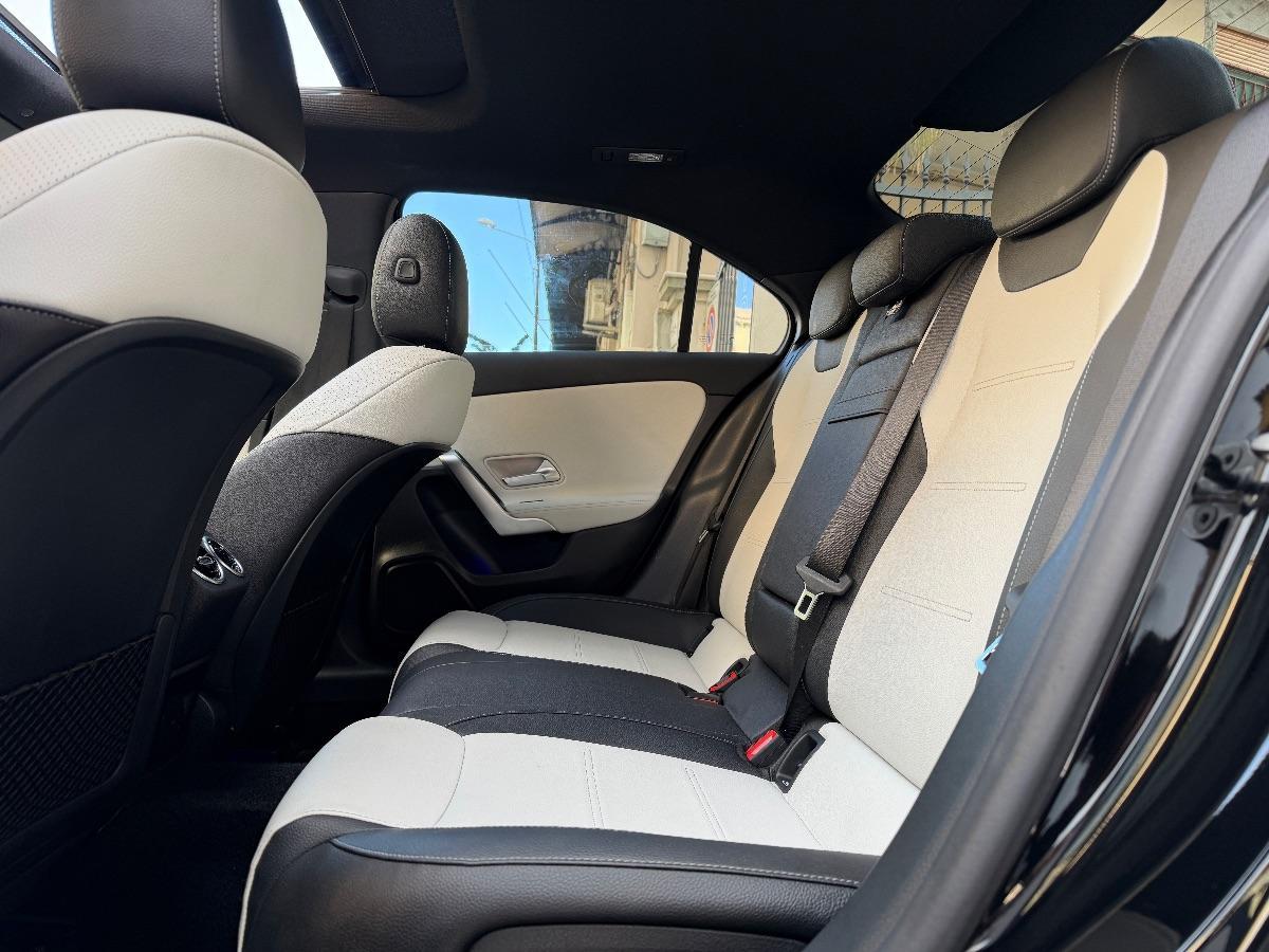 Mercedes Classe A Sedan 220d Premiumg AMG Night Editon 190CV