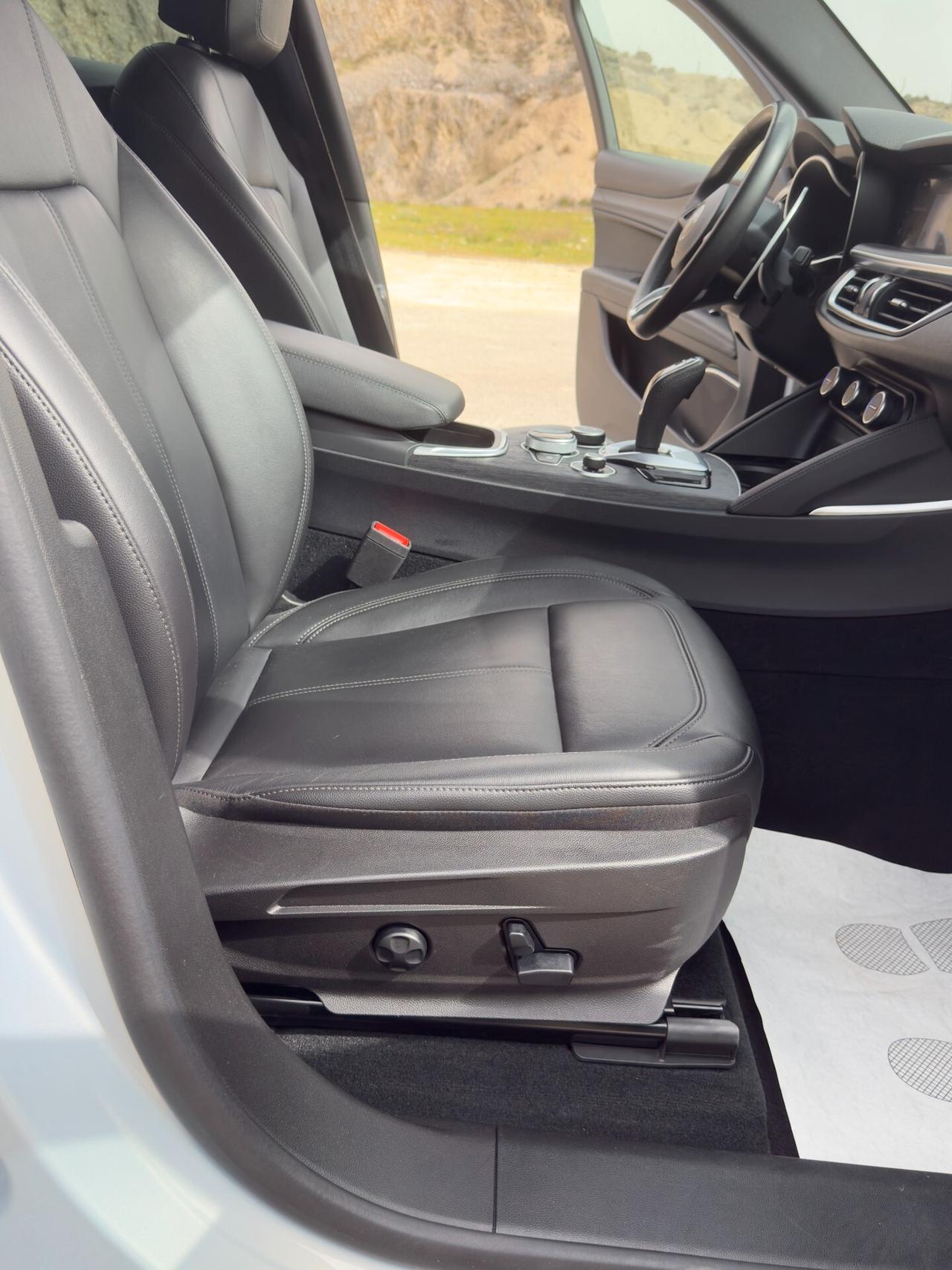 Alfa Romeo Stelvio 2.2 Turbodiesel 210 CV AT8 Q4 Estrema