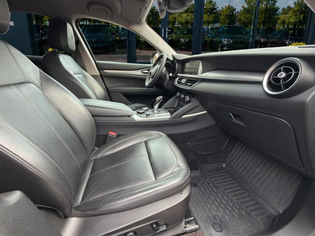 Alfa Romeo Stelvio 2.0 Turbo 200 CV AT8 Q4 Super
